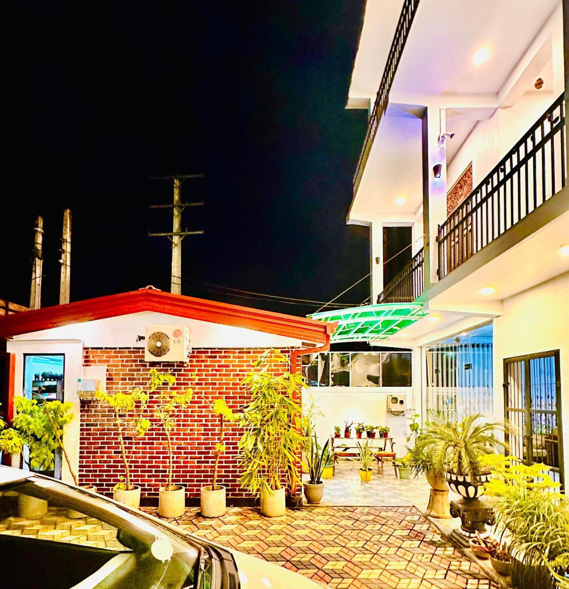Otha Shy Airport Transit Hotel Katunayaka Bagian luar foto