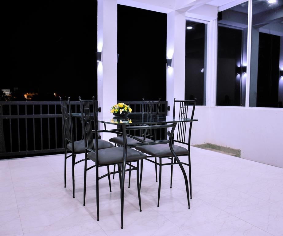 Otha Shy Airport Transit Hotel Katunayaka Bagian luar foto